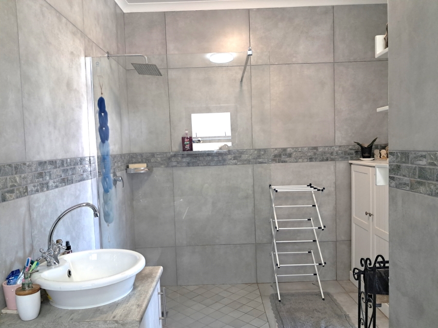 3 Bedroom Property for Sale in Da Gama Bay Western Cape